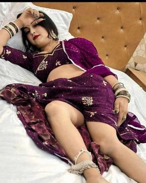 4. Mummy ne Sexy Panty pehni 🔥