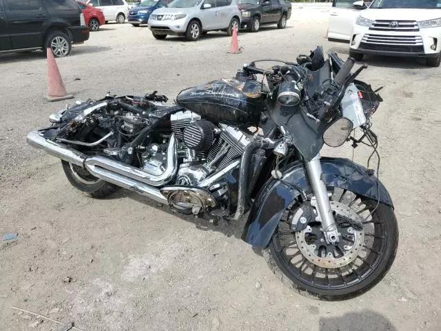 Salvage/Wrecked Harley-Davidson Bikes for Sale