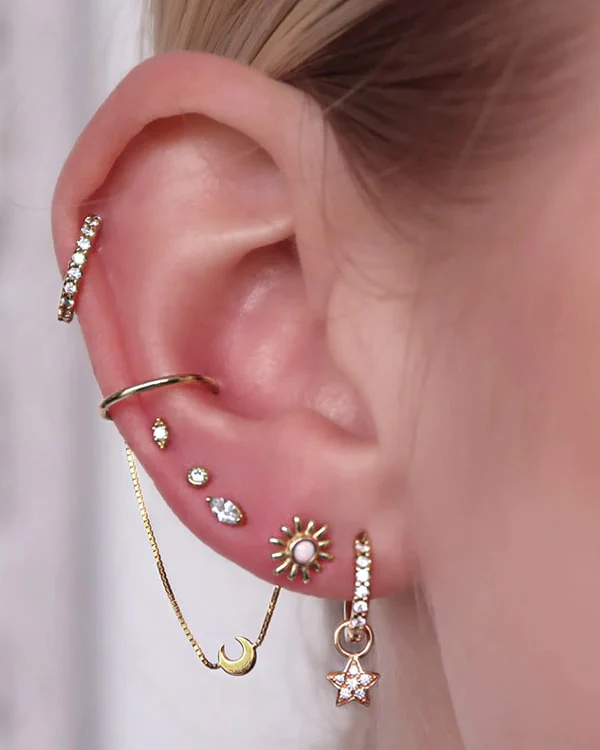 Elevate Your Look with Medusa Jewelry in Gold – Discover the FreshTrends Collection