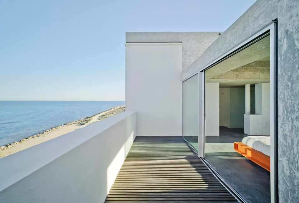Sleek Aluminium Flush Casement Windows – Arkay Windows