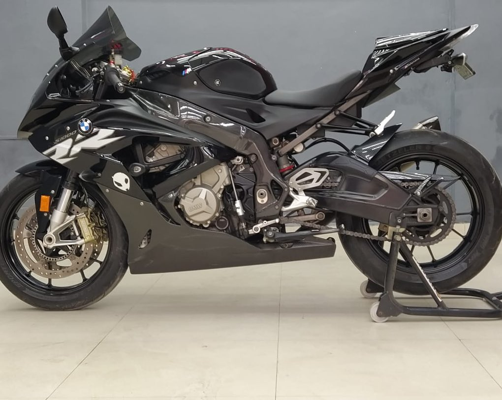 Discover the Power of 9H Ceramic Coating Service: Unbeatable Protection & Lasting Shine