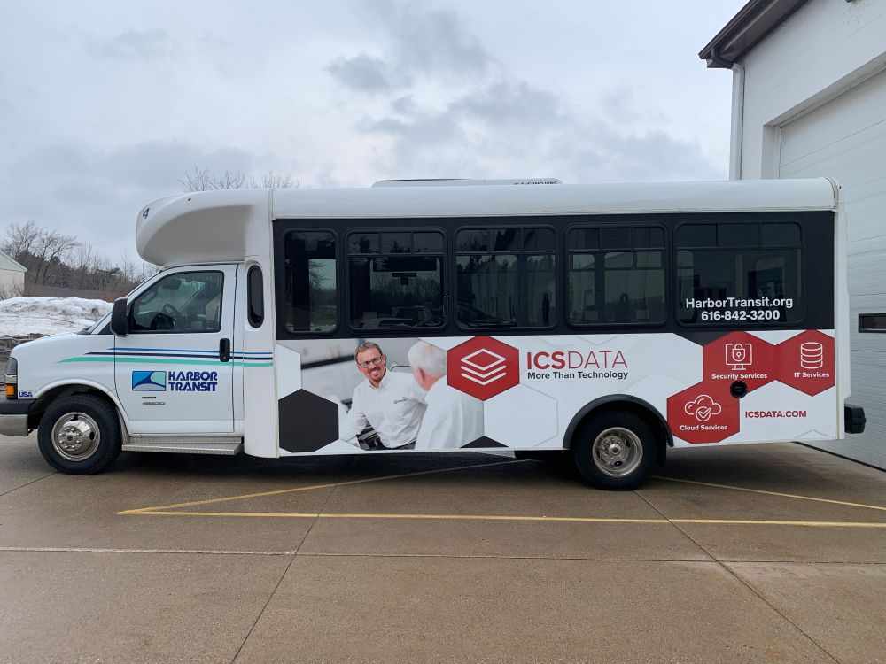 How Professionally Designed Fleet Wraps in Grand Rapids Help Build Brand Consistency Across Multiple Vehicles
