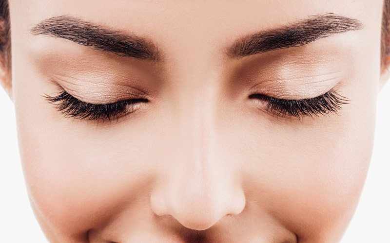 How Long Does an Eyelash Tint Last?