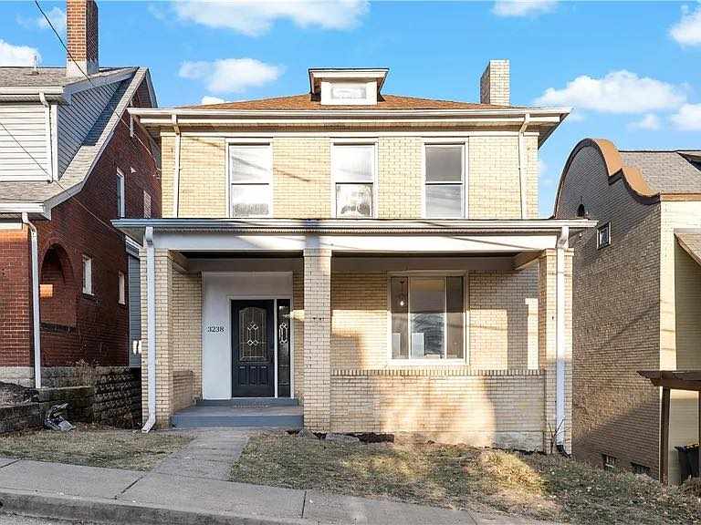 Buy House with Confidence: Tips for Navigating a Competitive Market