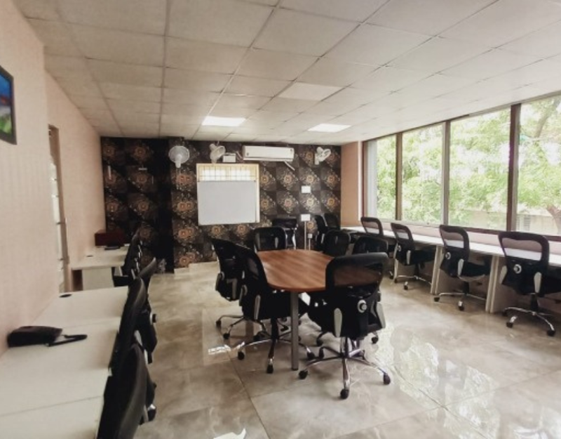 Discover the Cheapest Coworking Space in Guindy: BigSpace