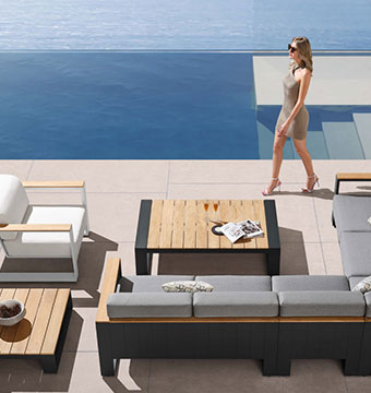 What characteristics should a business look for when selecting modern patio and hotel outdoor furniture to enhance elegance and longevity?