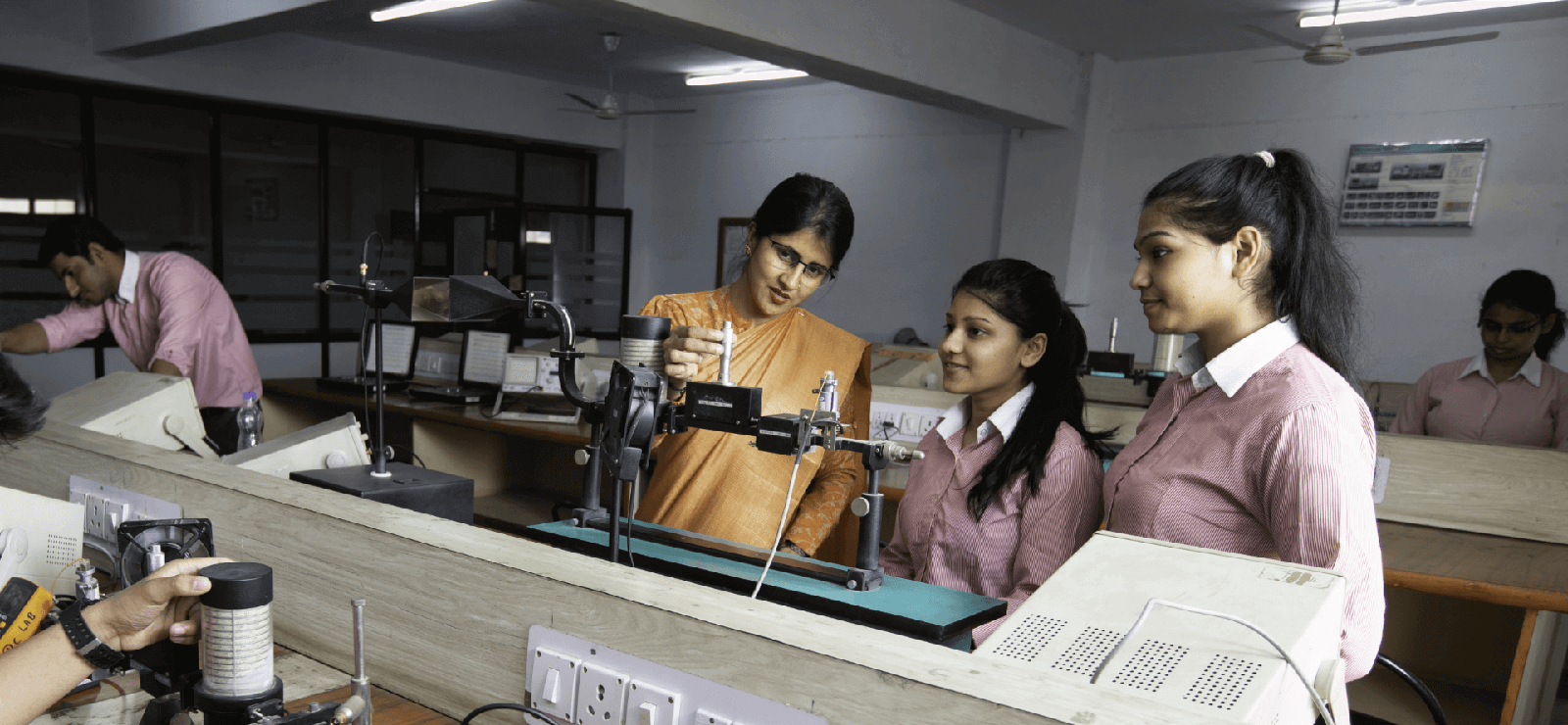 Why Should You Pursue Engineering Colleges for Better Career Growth?