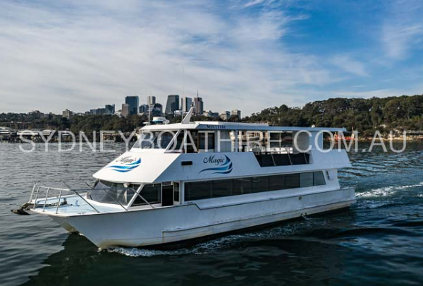 Premium Yacht Hire Options in Barangaroo