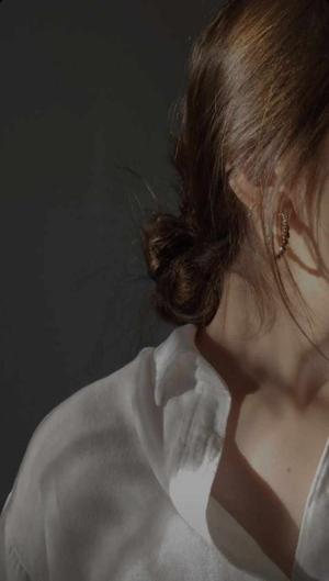 AuthorAshvi_Official  logo