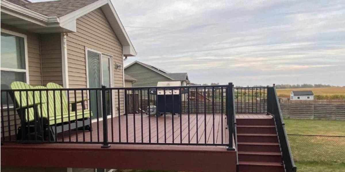 Trex Deck Builder in Altoona, Iowa