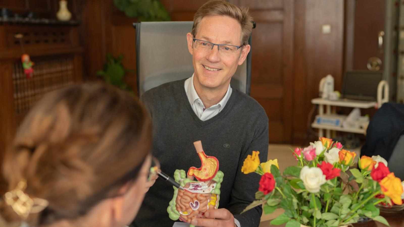 Wie Henning Pless die Zukunft der Naturheilkunde gestaltet