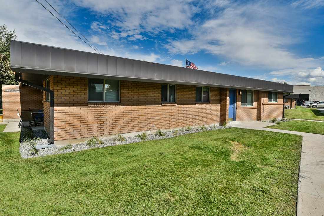 Top Benefits of Working with a Real Estate Investment Company