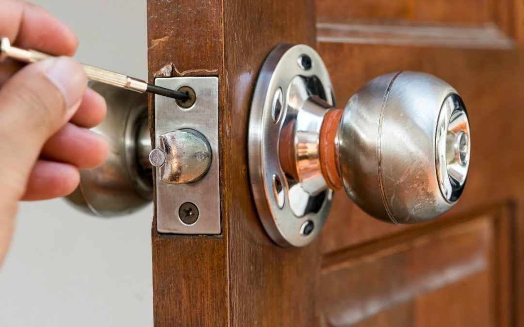 Locked Out? Emergency Locksmith Toronto Services 24/7 by Hopland