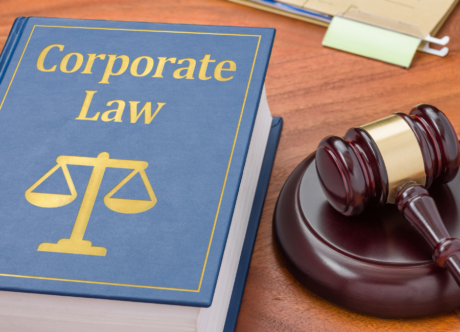 Corporate Lawyer in Dubai
