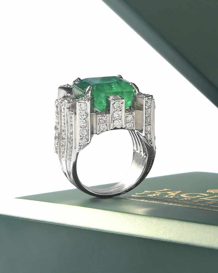 Luxury Extraordinary Ring