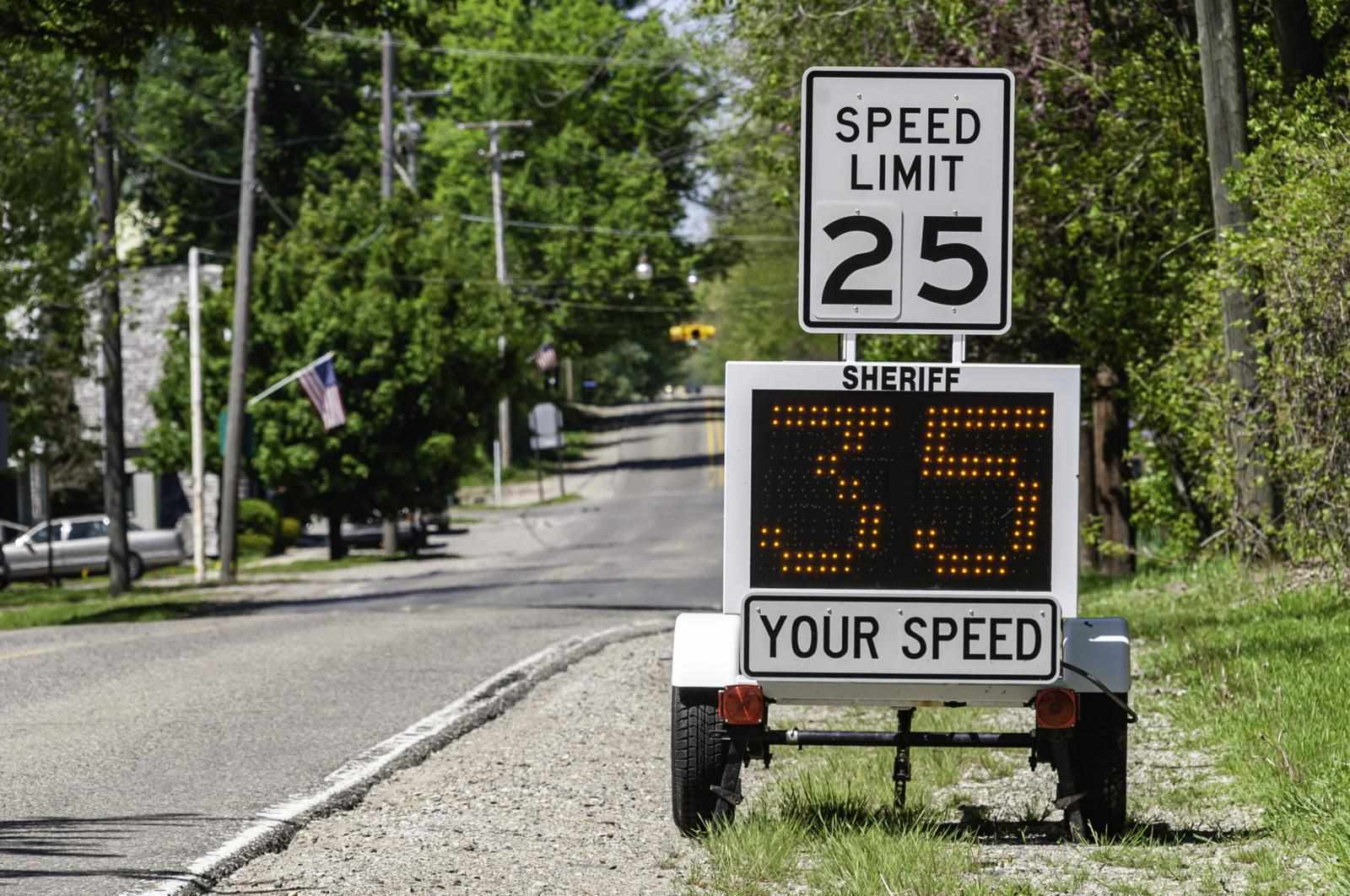 How Speed Advisory Signs Help Prevent Speeding Violations?