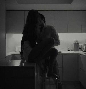 Tongue ko tongue se mix karo