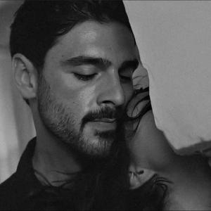 कोई और नहीं छुएगा उसे