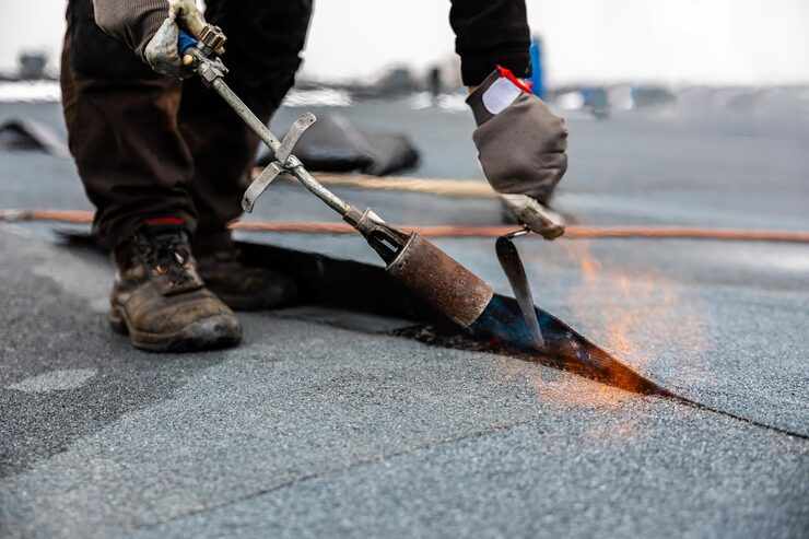 What Roof Details Matter Most When Flat Roof Repair Is Needed?