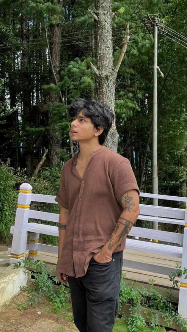 Jay's bond with Jhanvi is built on trust and understanding, making him a constant source of strength in her journey