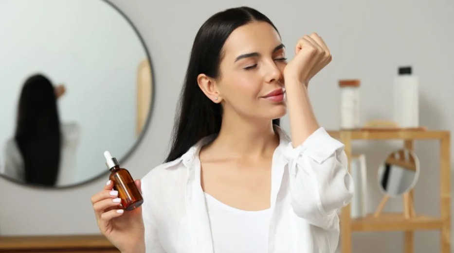 Perfume vs. Fragrance Oil: Which Lasts Longer?