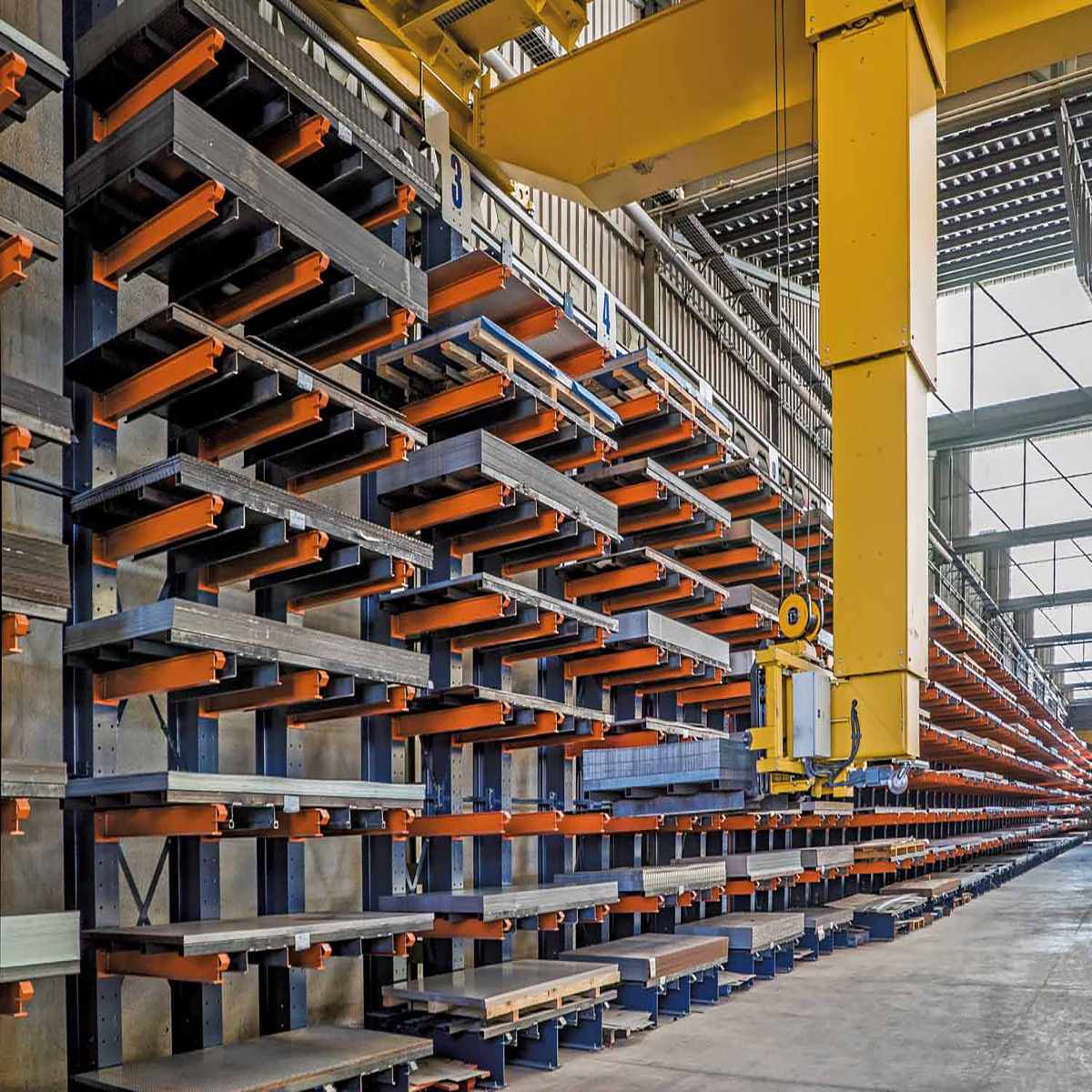 Shop High-Quality Cantilever Racks Across the UAE