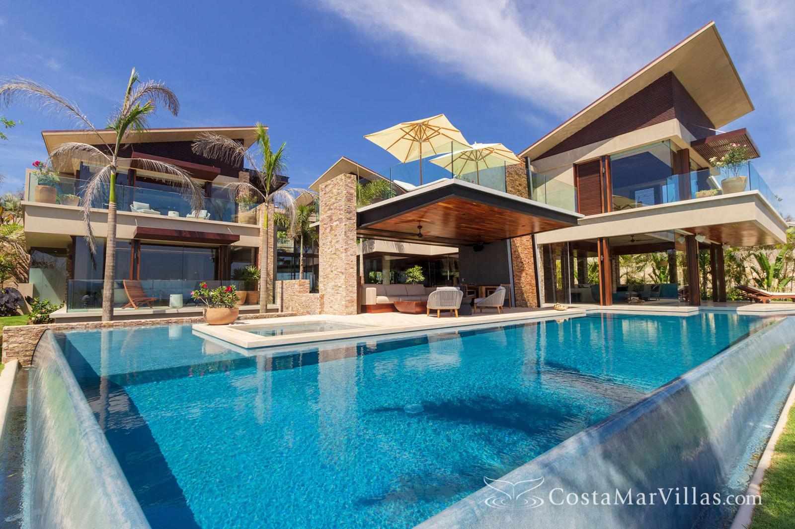 Best Beachfront Villas in Costa Rica: Your Ideal Oceanfront Vacation