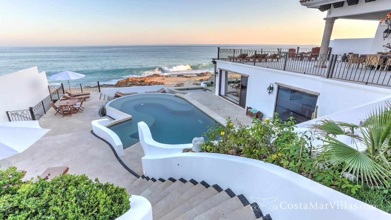 Top 10 Reasons to Choose a Private Villa in Palmilla for Your Cabo Vacation
