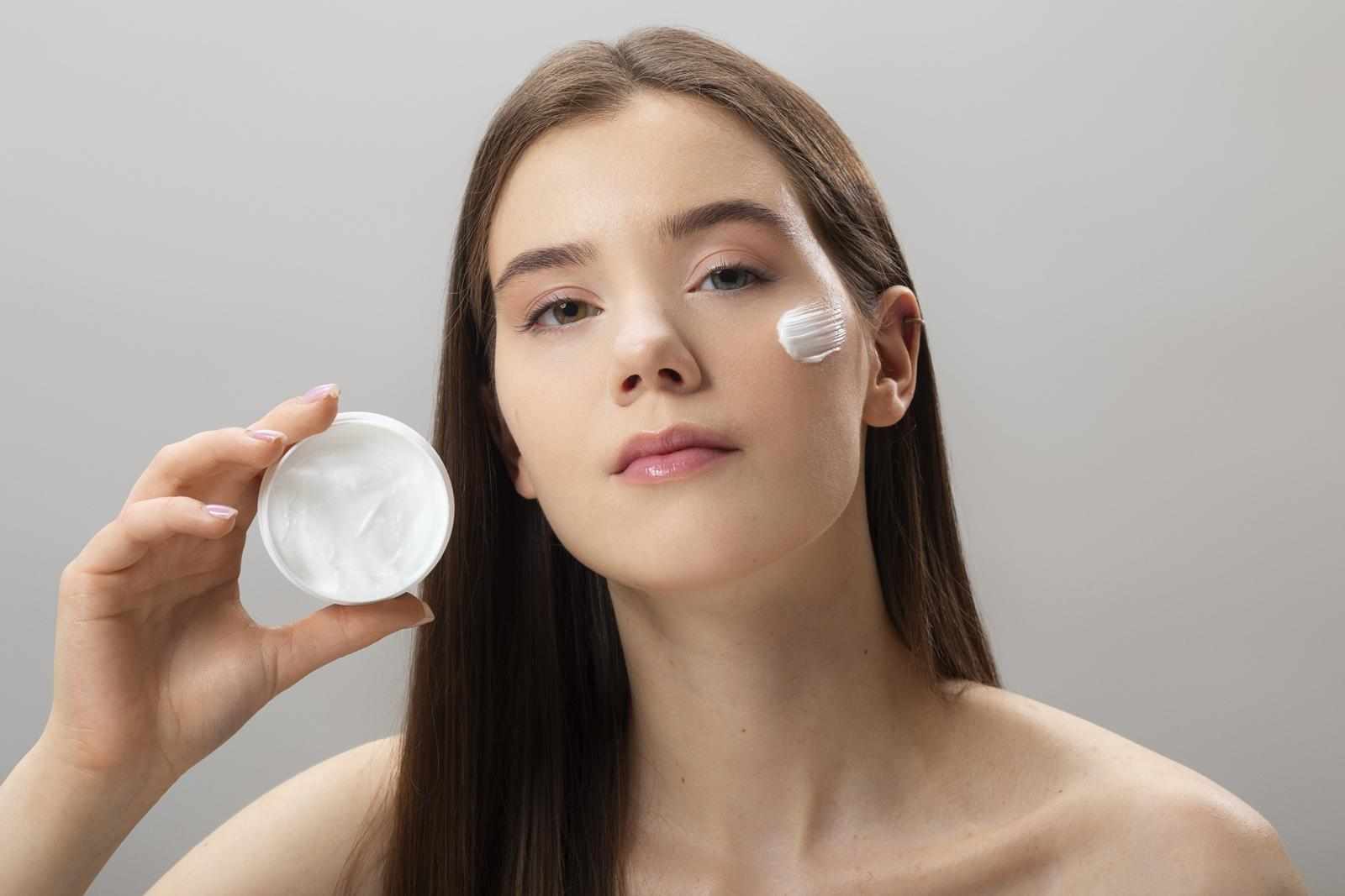 Your 5-Minute Morning Routine with a CC Cream