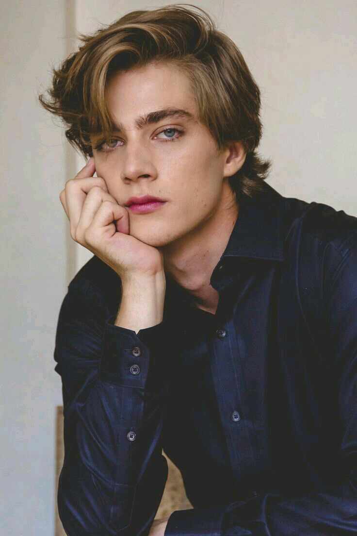 Lucky Blue Smith as Xavier Costello