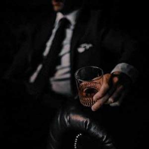 Aarik's POV | 1. Obey