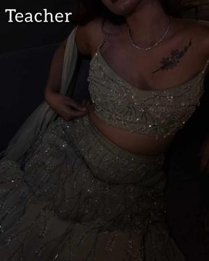 उनके ज़िस्म पर अपने निशान चाहता हूं 🔥