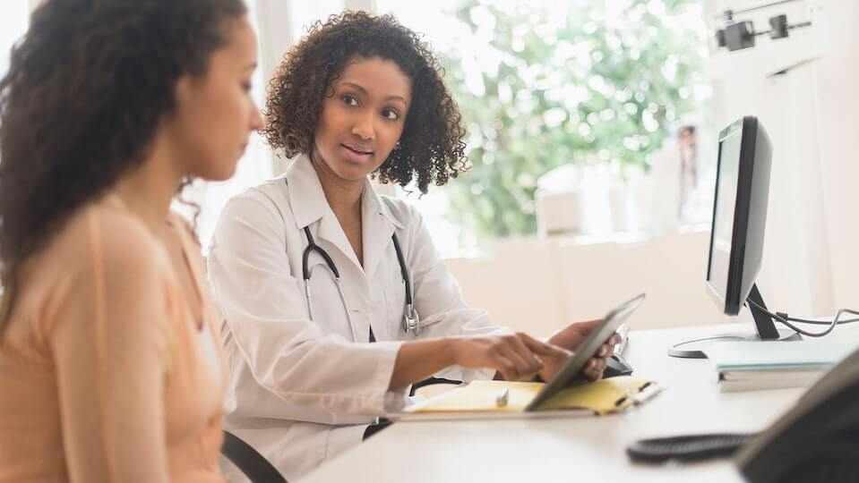 Fertility Health Check dr. with patient