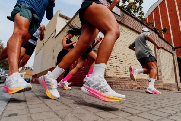 簡單幾招教你辨別真假 adidas Ultra Boost