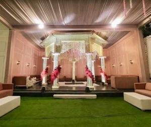 Farmhouse in Bijwasan and Pushpanjali