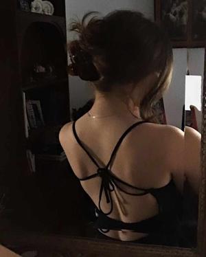 Kaviyatri (Khamoshi) logo