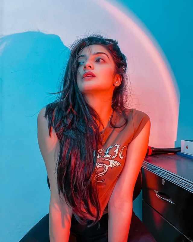 9999894380 Budh Vihar Call Girls @ ₹. 1500– Per Shot