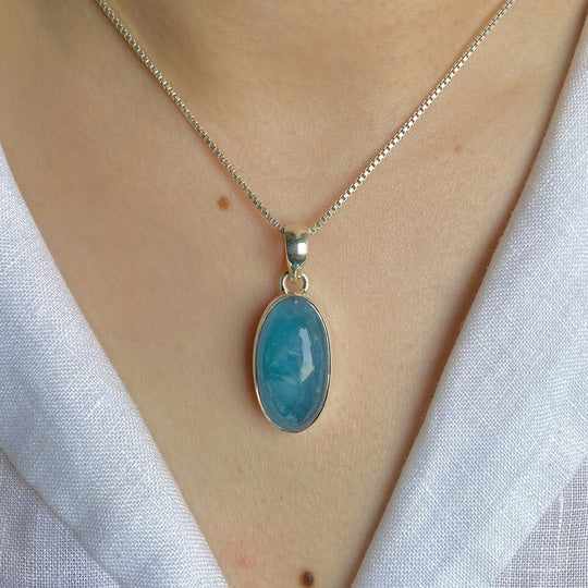 Aquamarine Jewelry: Elegance in Tranquil Blue