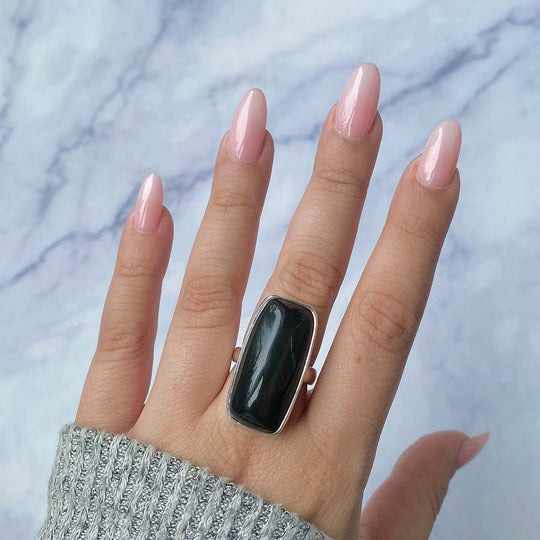 Black Obsidian Rings: A Fusion of Bold Beauty and Spiritual Protection