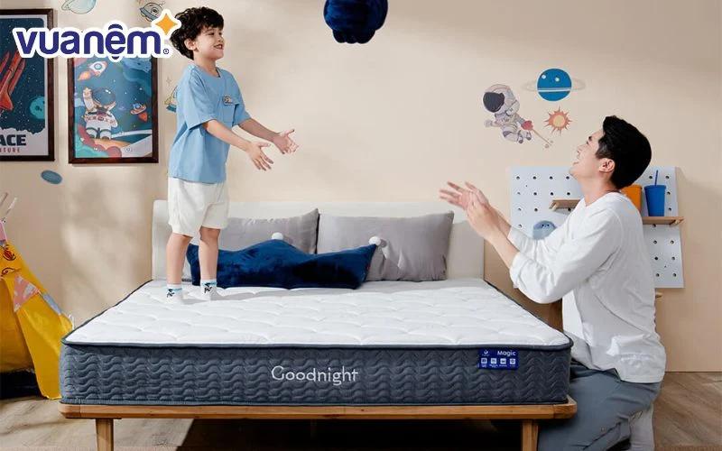 Vì sao nằm đệm lò xo bị đau lưng? Cách chọn đệm phù hợp