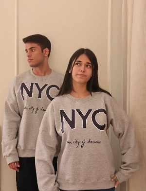 What Makes an Oversized Sweatshirt So Popular?