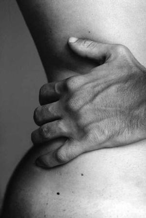 THE button popped out of my shirt 💋