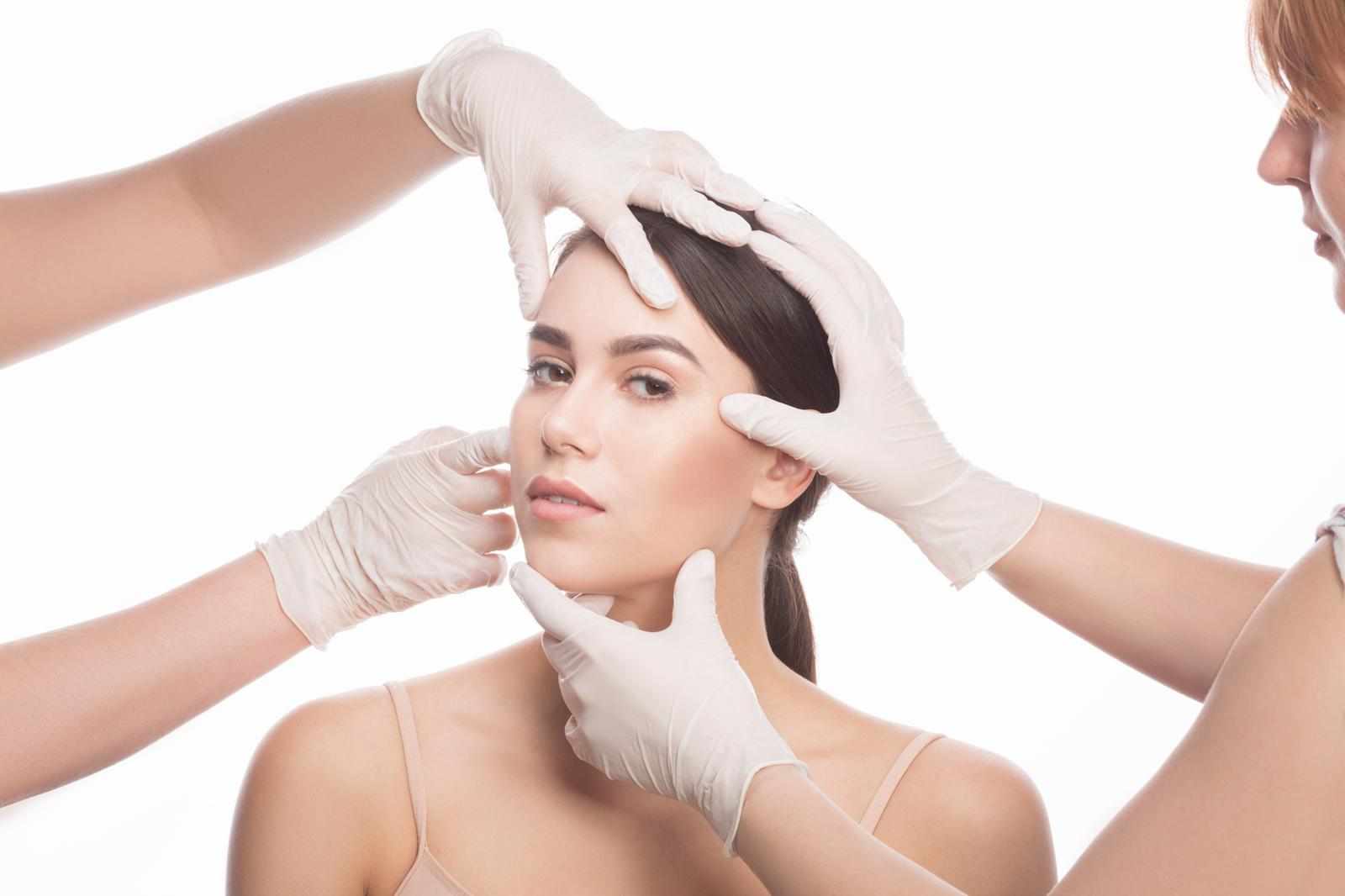 How a Non-Surgical Face Lift Can Help You Look Younger Naturally