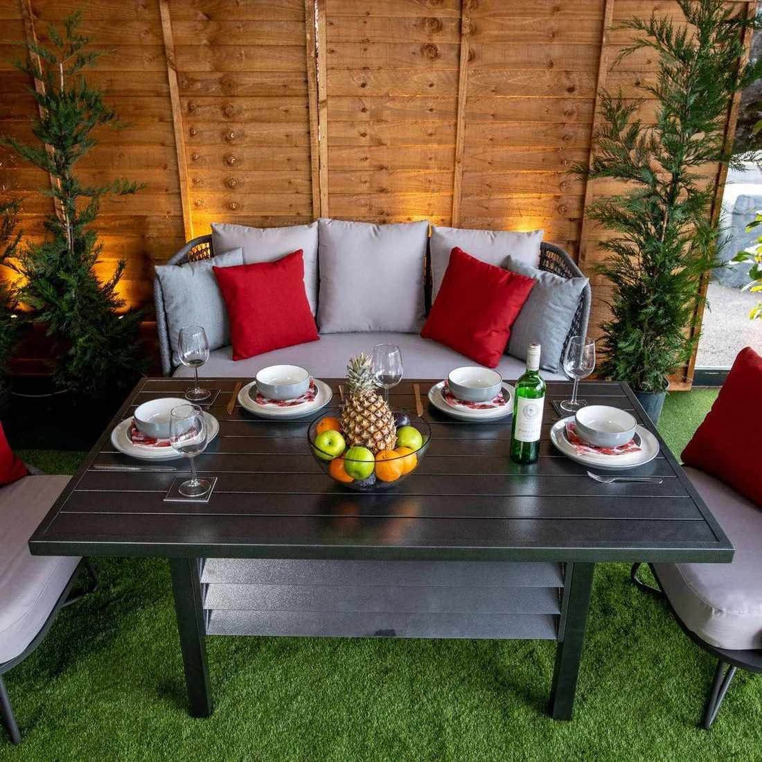 What Are the Pros and Cons of Rope Garden Furniture?