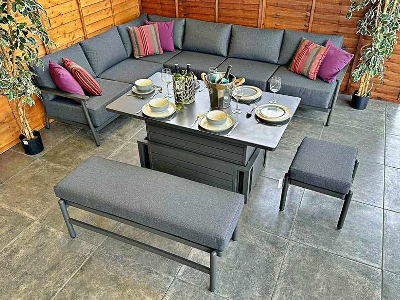 What Makes Aluminium Outdoor Furniture Ideal For Garden Use?