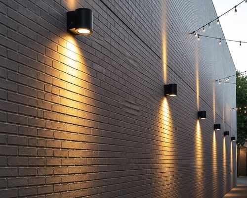 Led Retaining Wall Lights Improve Outdoor Beauty And Safety