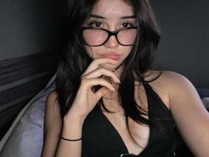 𝒁𝒂𝒓𝒂𝒉 𝑴𝒊𝒓𝒛𝒂💋 logo