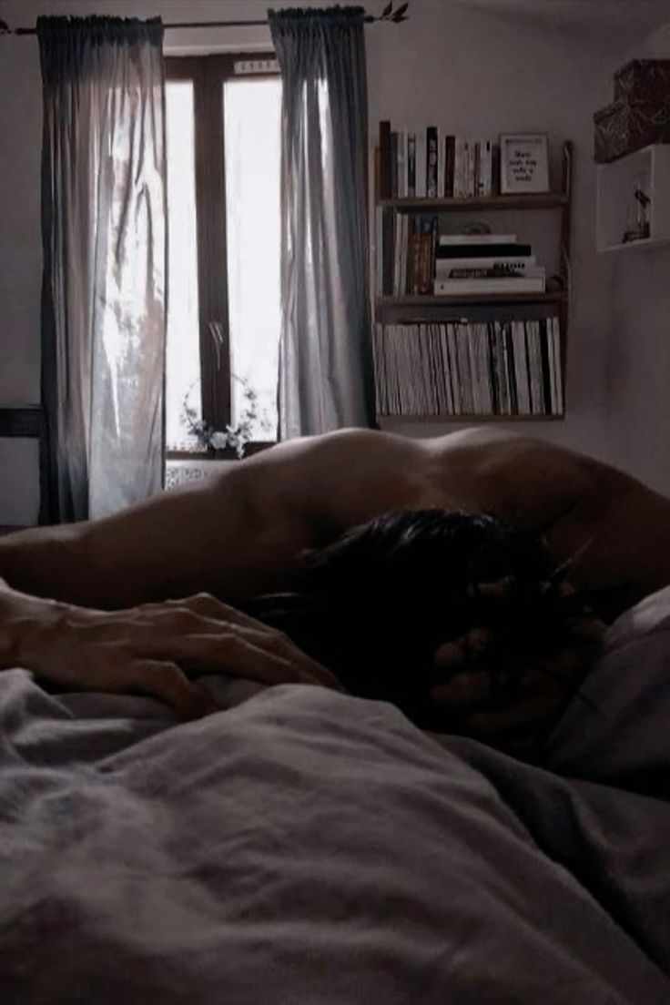 She cummed 30 times till 8 AM - an unbelievable honeymoon fuck session