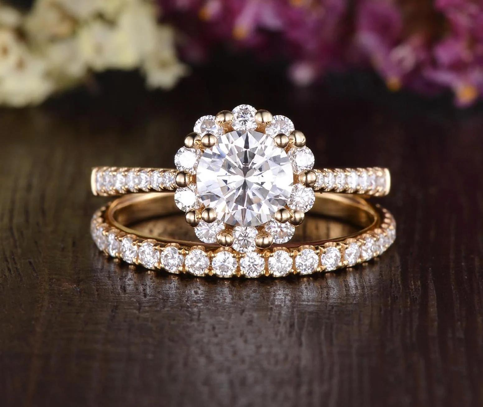 The Golden Graffiti - Moissanite Bridal sets