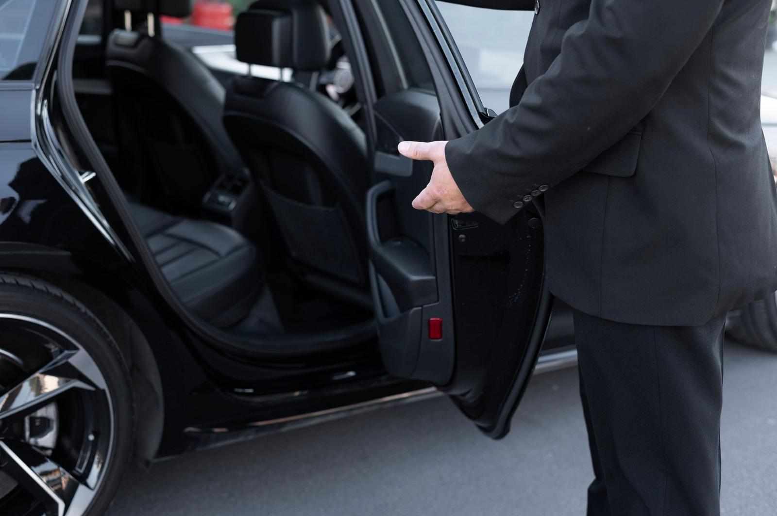 Experience Luxury on the Go: Top Occasions to Book a Private Car Service in Long Island